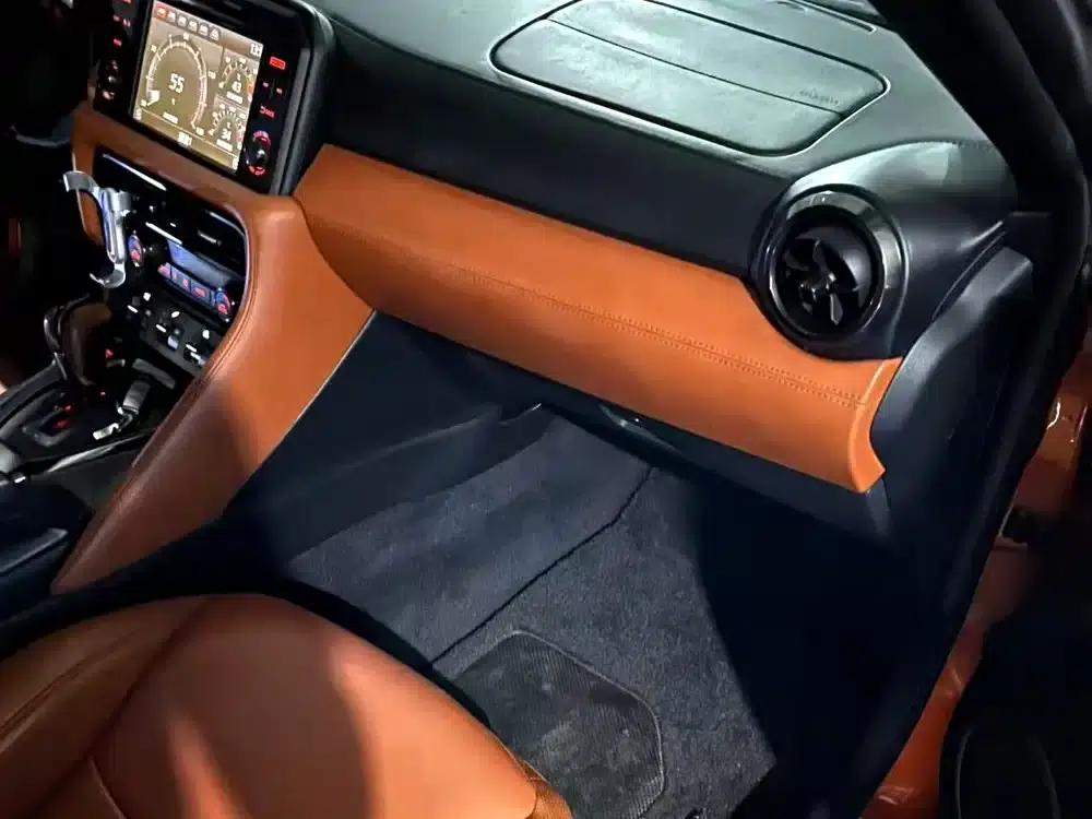 2017 Nissan GT-R 3.8T Flagship Edition — миниатюра 5
