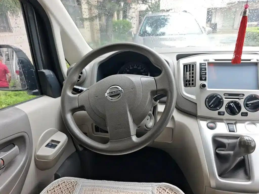 Nissan NV200 2013 1.6L Luxury Edition (China IV Emission Standard) — миниатюра 3