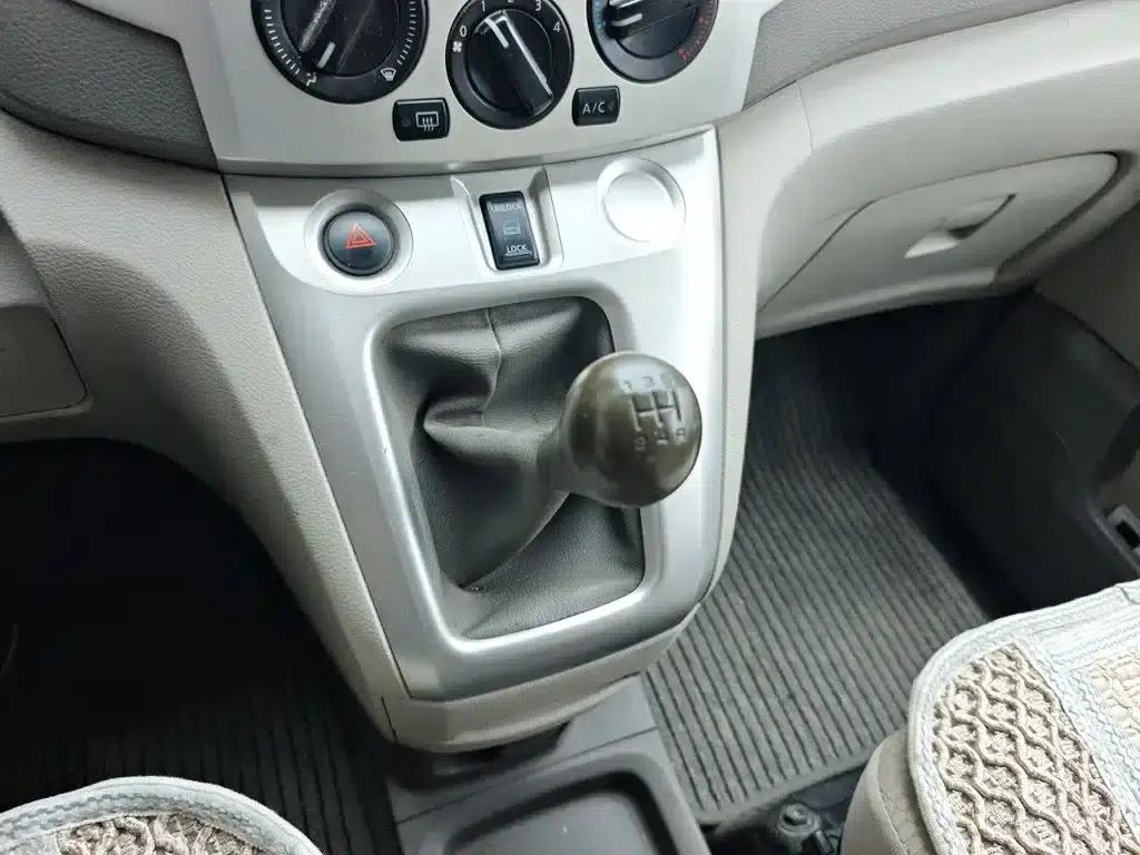 Nissan NV200 2013 1.6L Luxury Edition (China IV Emission Standard) — миниатюра 7