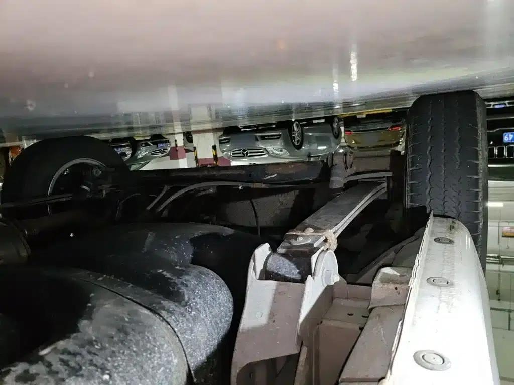 Nissan NV200 2016 Facelift 1.6L Manual Deluxe — миниатюра 17