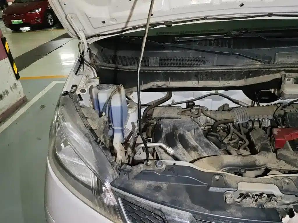 Nissan NV200 2016 Facelift 1.6L Manual Deluxe — миниатюра 21