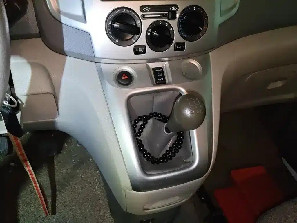 Nissan NV200 2016 Facelift 1.6L Manual Deluxe — миниатюра 7