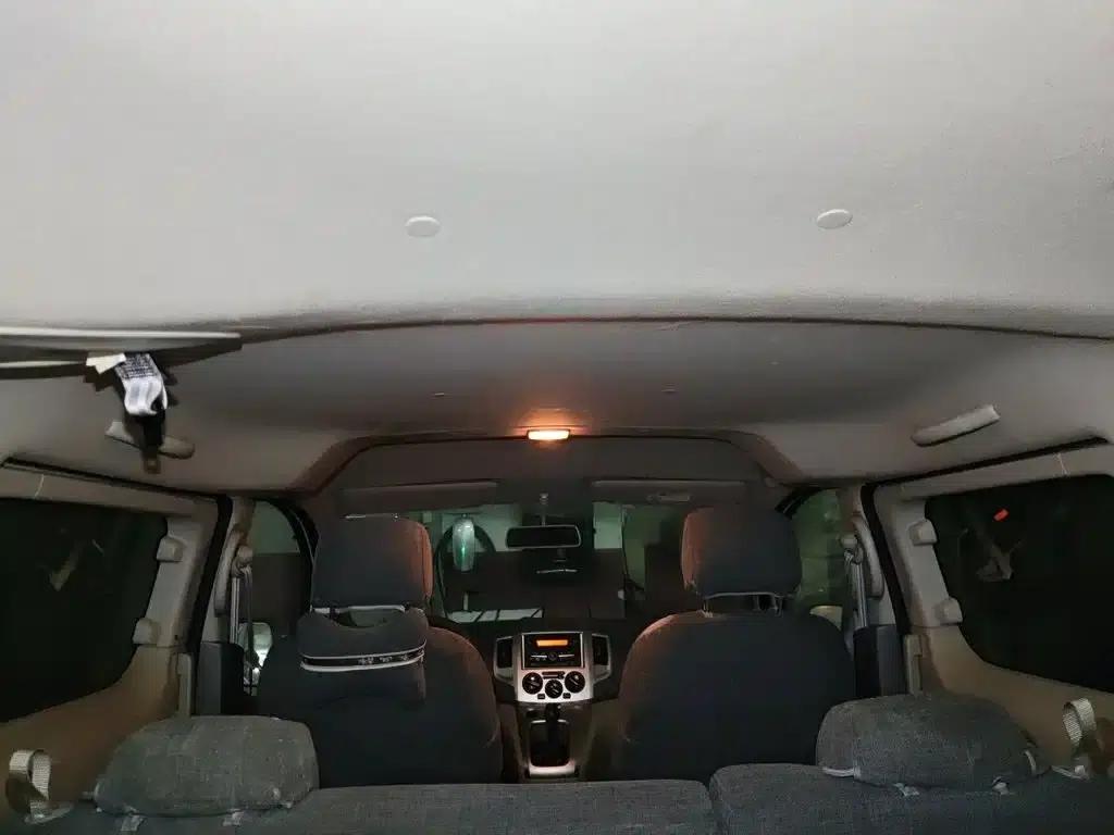 Nissan NV200 2016 Facelift 1.6L Manual Deluxe — миниатюра 9