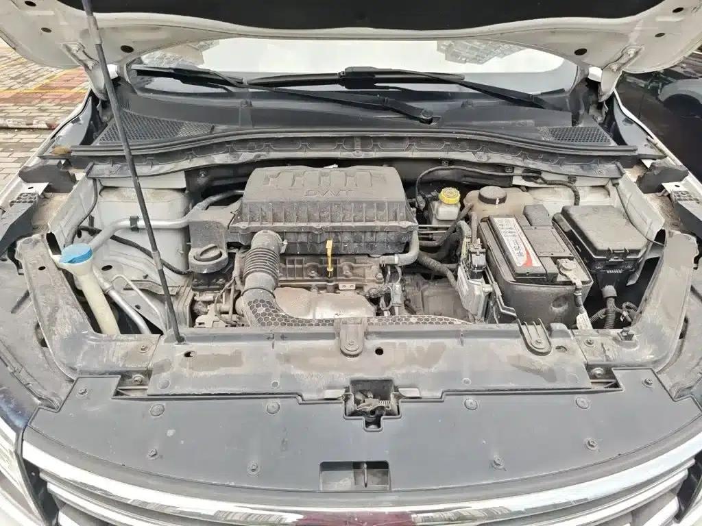 Roewe RX3 2018 1.6L CVT Internet Smart Edition — миниатюра 11