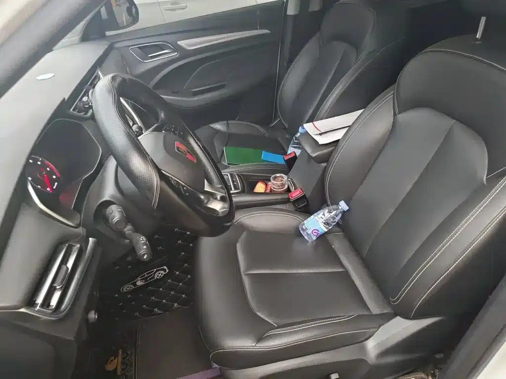 Roewe RX3 2018 1.6L CVT Internet Smart Edition — миниатюра 8