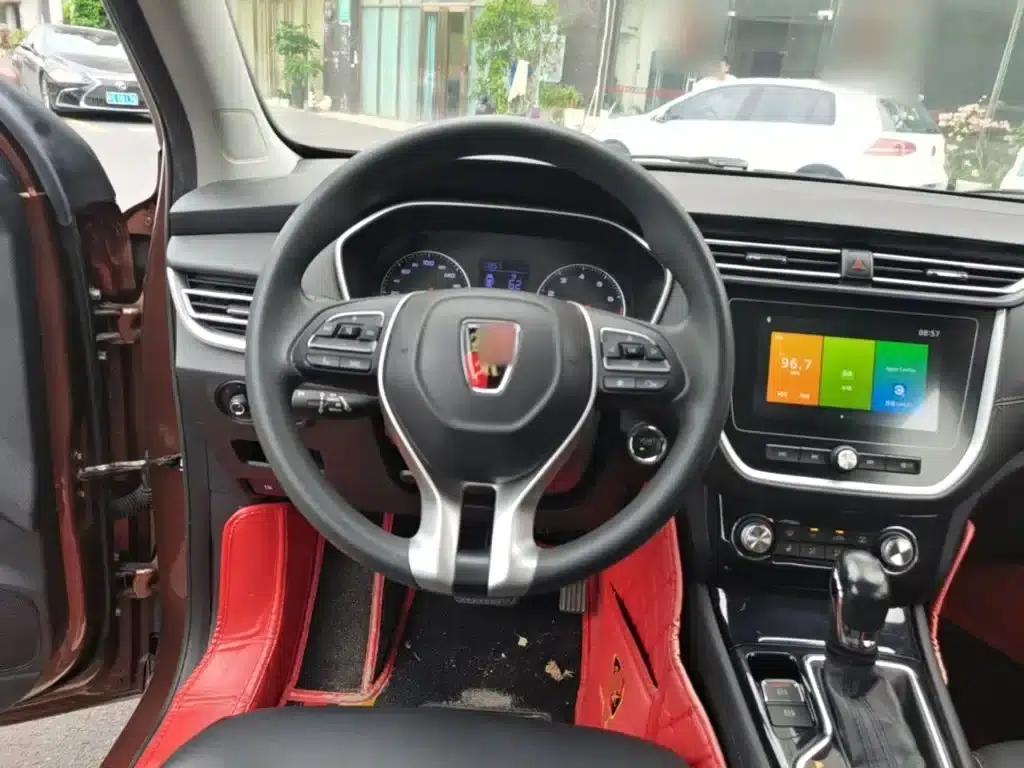 Roewe RX3 2020 1.6L CVT 4G Connected Super Cool Flagship Edition — миниатюра 11