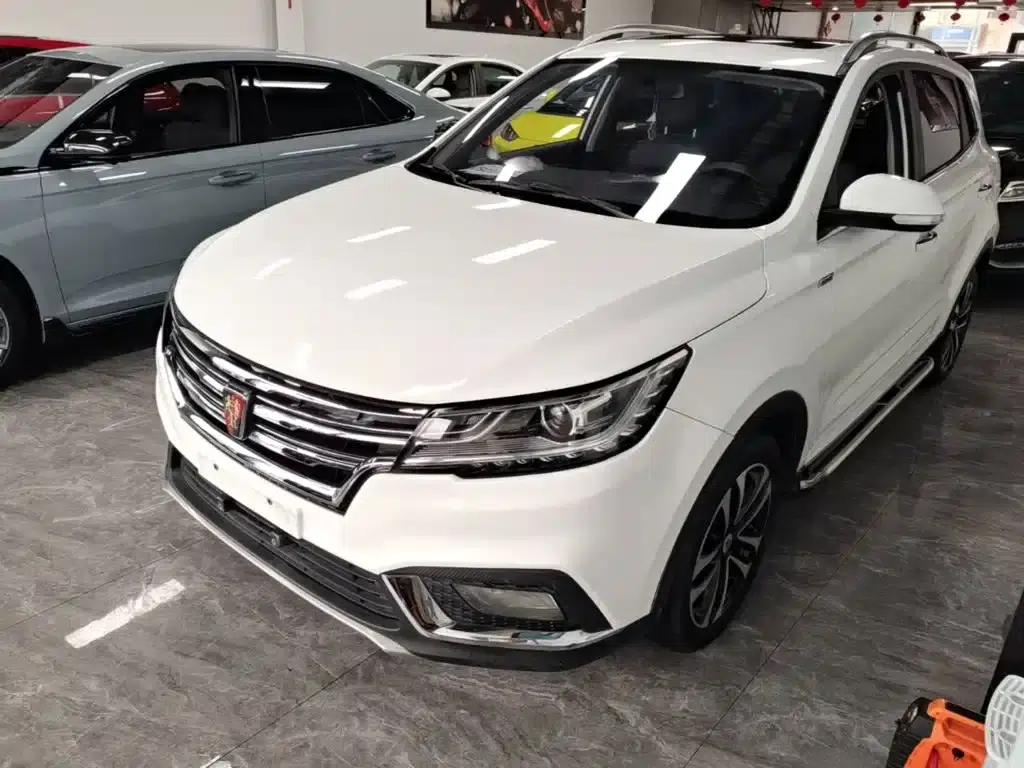Roewe RX3 2018 18T Automatic Flagship Edition — миниатюра 1
