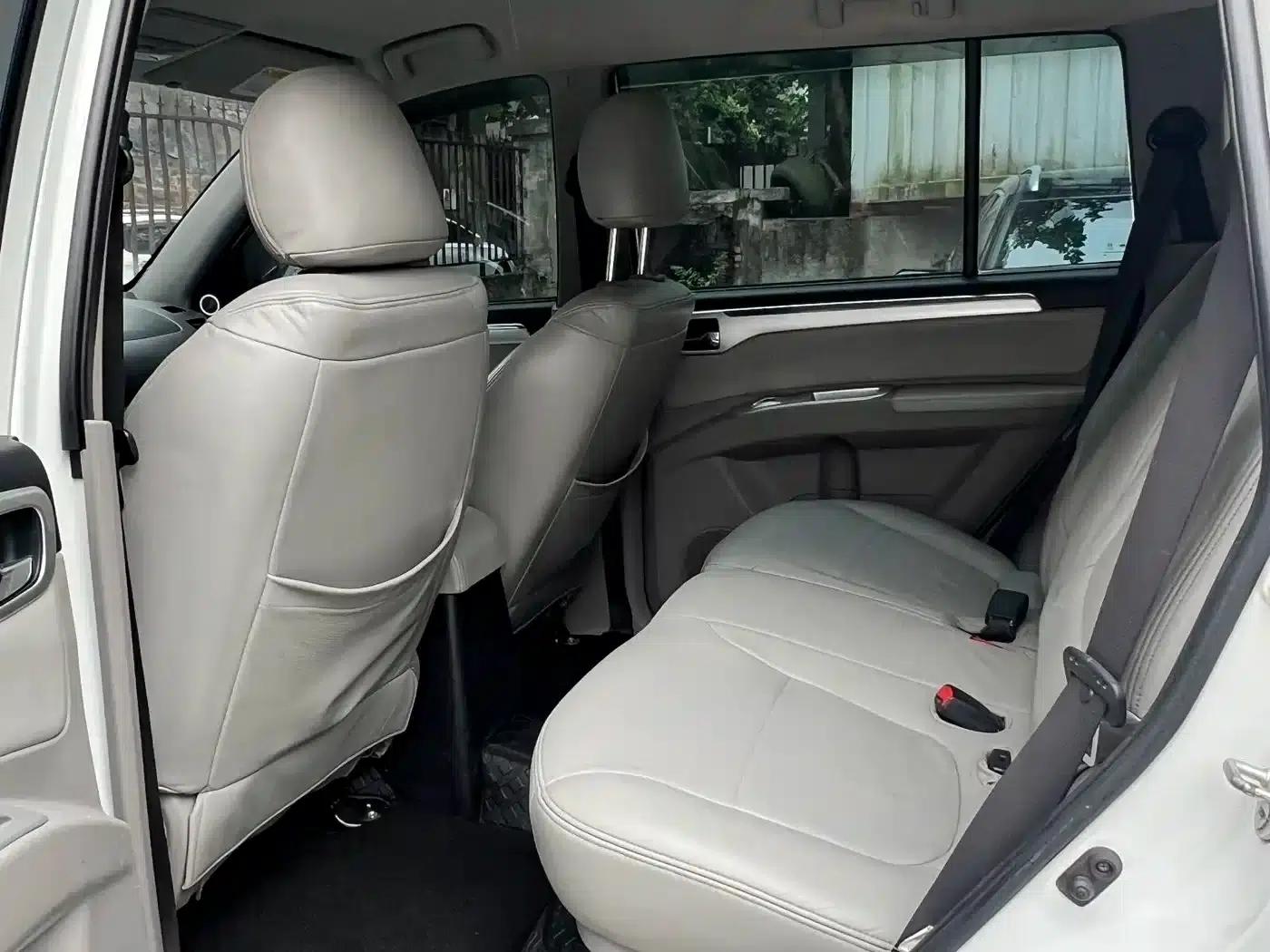 2013 Pajero Sport 3.0L Automatic 4WD Executive Edition — миниатюра 4