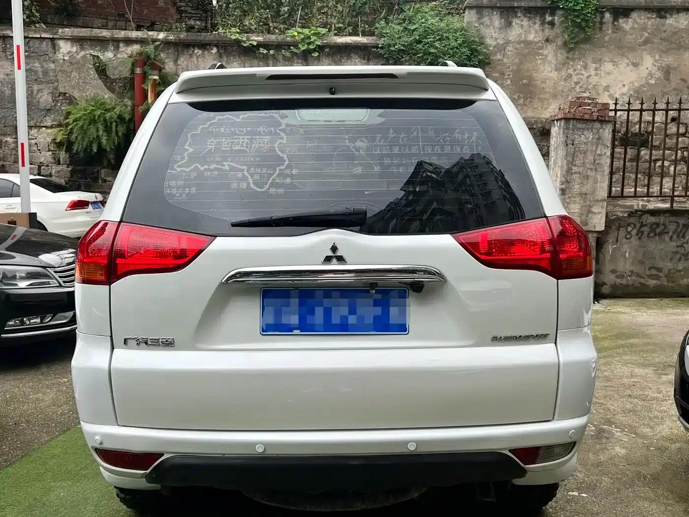 2013 Pajero Sport 3.0L Automatic 4WD Executive Edition — миниатюра 8