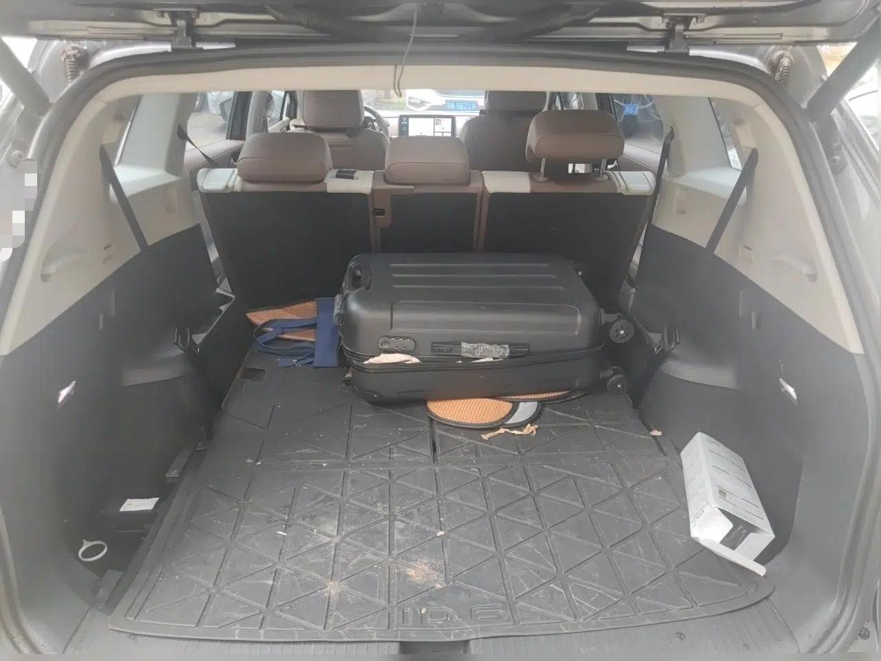 Volkswagen ID.6 X 2022 Smart Enjoyment Long-Range Edition — миниатюра 19
