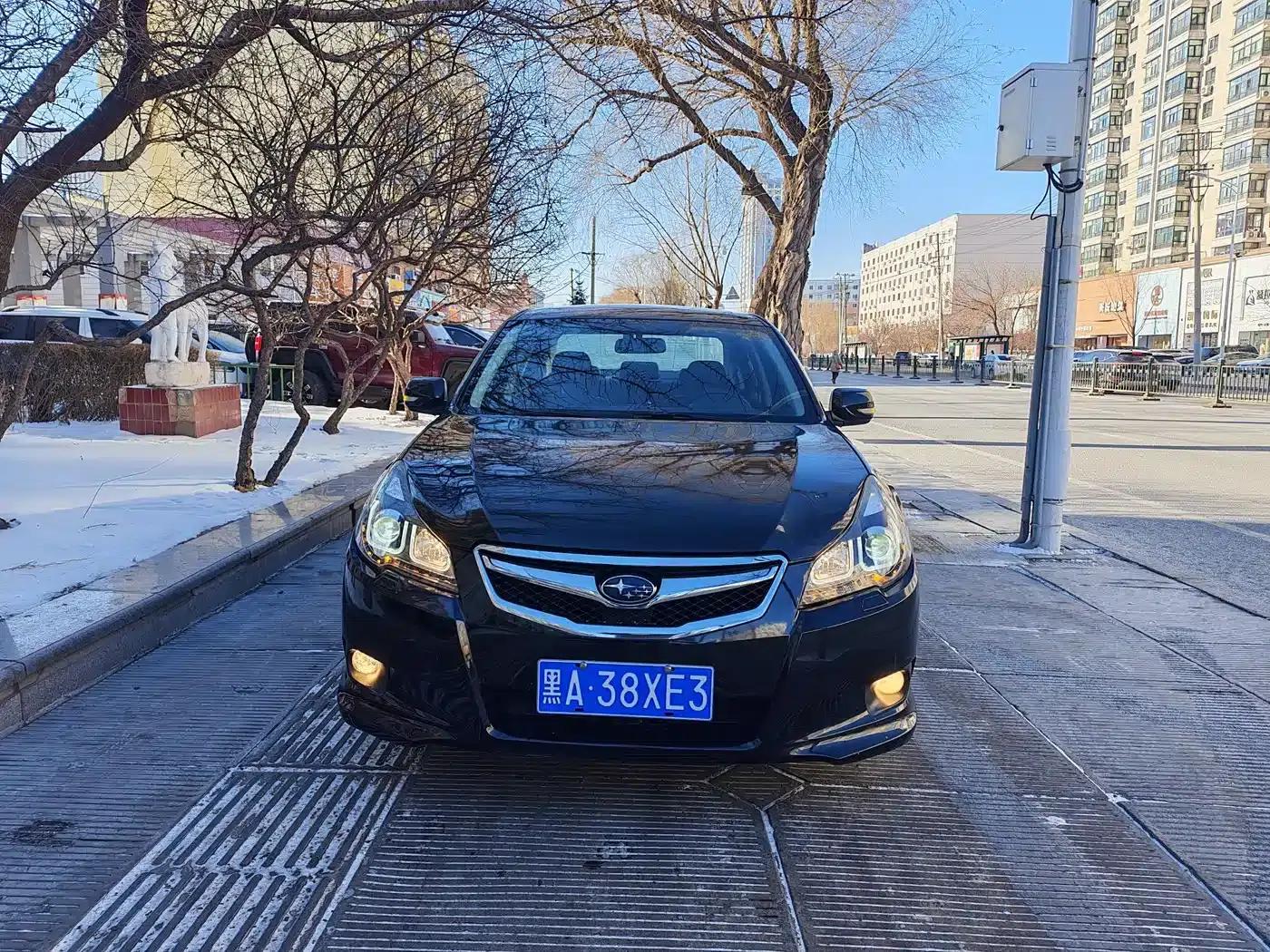 Legacy 2010 2.0i Luxury Edition — миниатюра 2