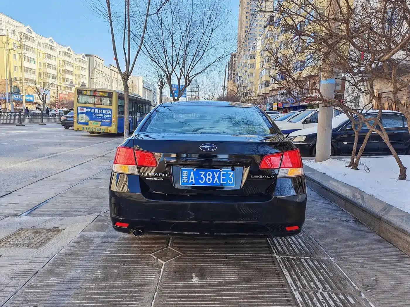Legacy 2010 2.0i Luxury Edition — миниатюра 5