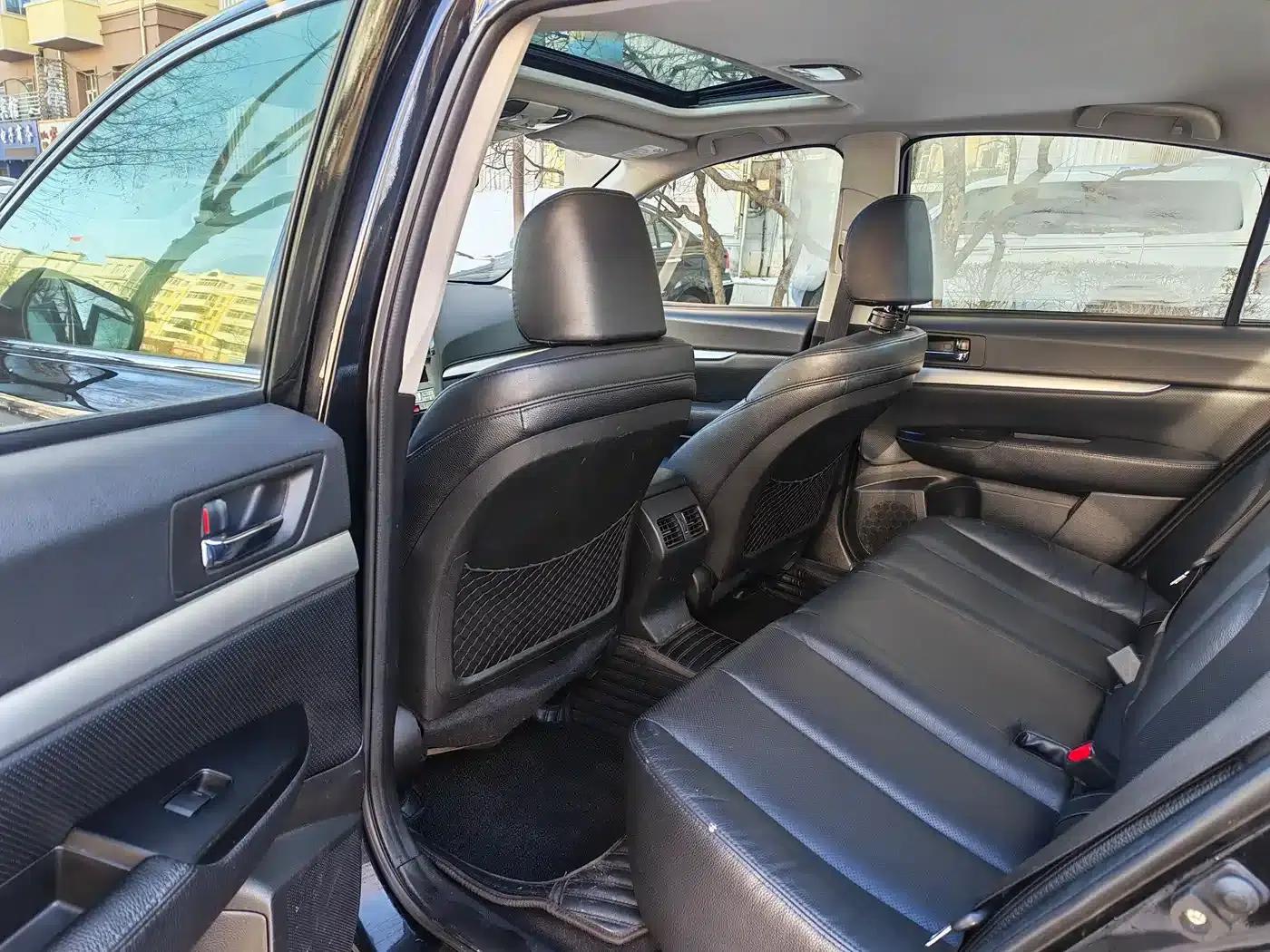Legacy 2010 2.0i Luxury Edition — миниатюра 9