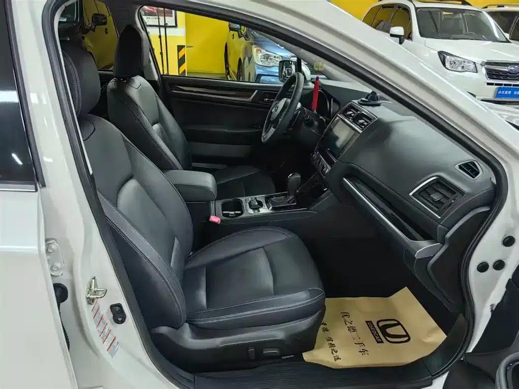 Legacy 2017 2.5i AWD Glory Edition EyeSight — миниатюра 12