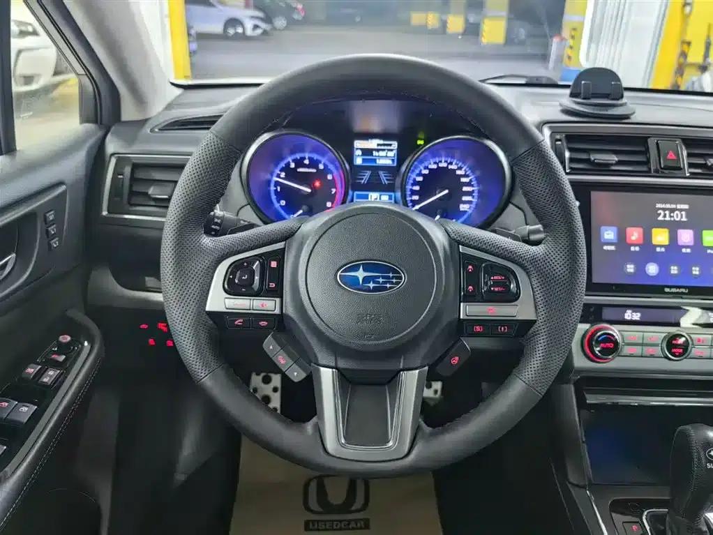 Legacy 2017 2.5i AWD Glory Edition EyeSight — миниатюра 14