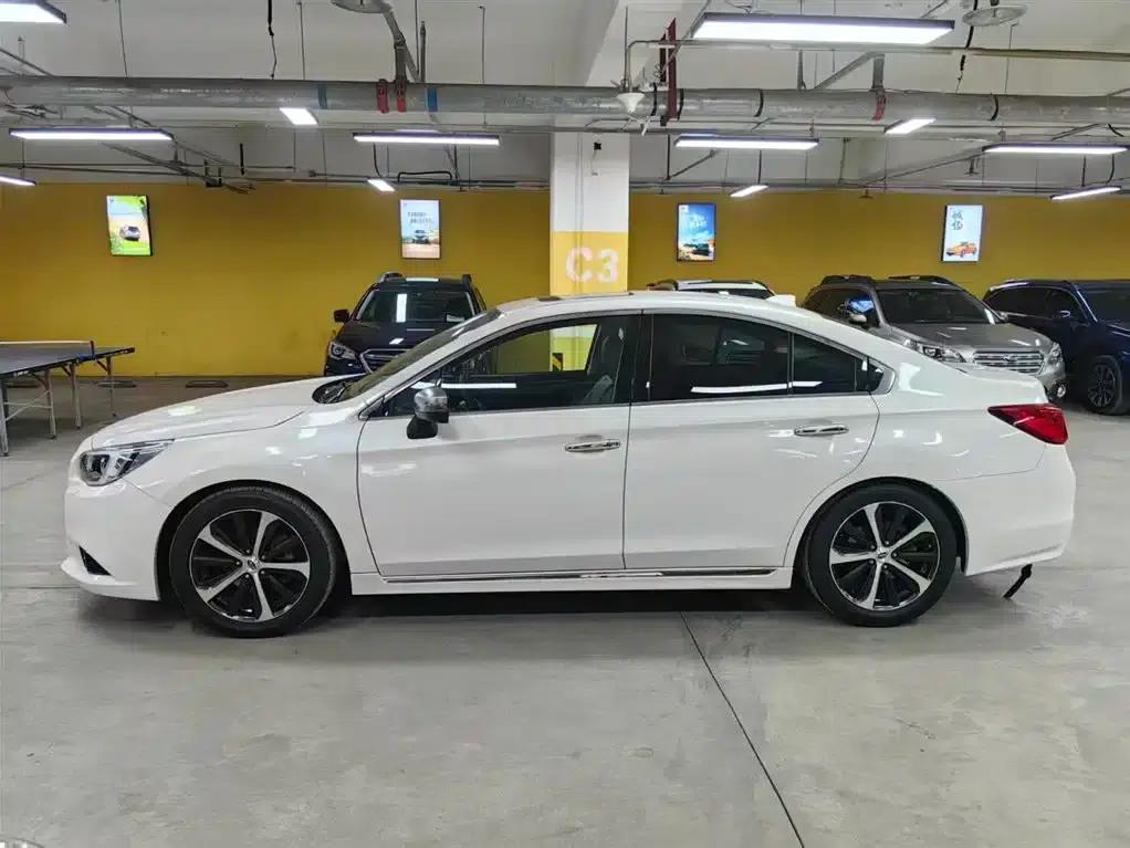 Legacy 2017 2.5i AWD Glory Edition EyeSight — миниатюра 4