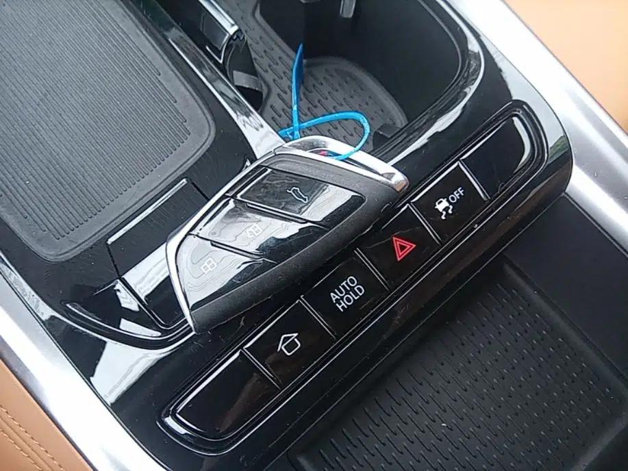 SAIC MAXUS G50 PHEV 2025 Leading Edition — миниатюра 28