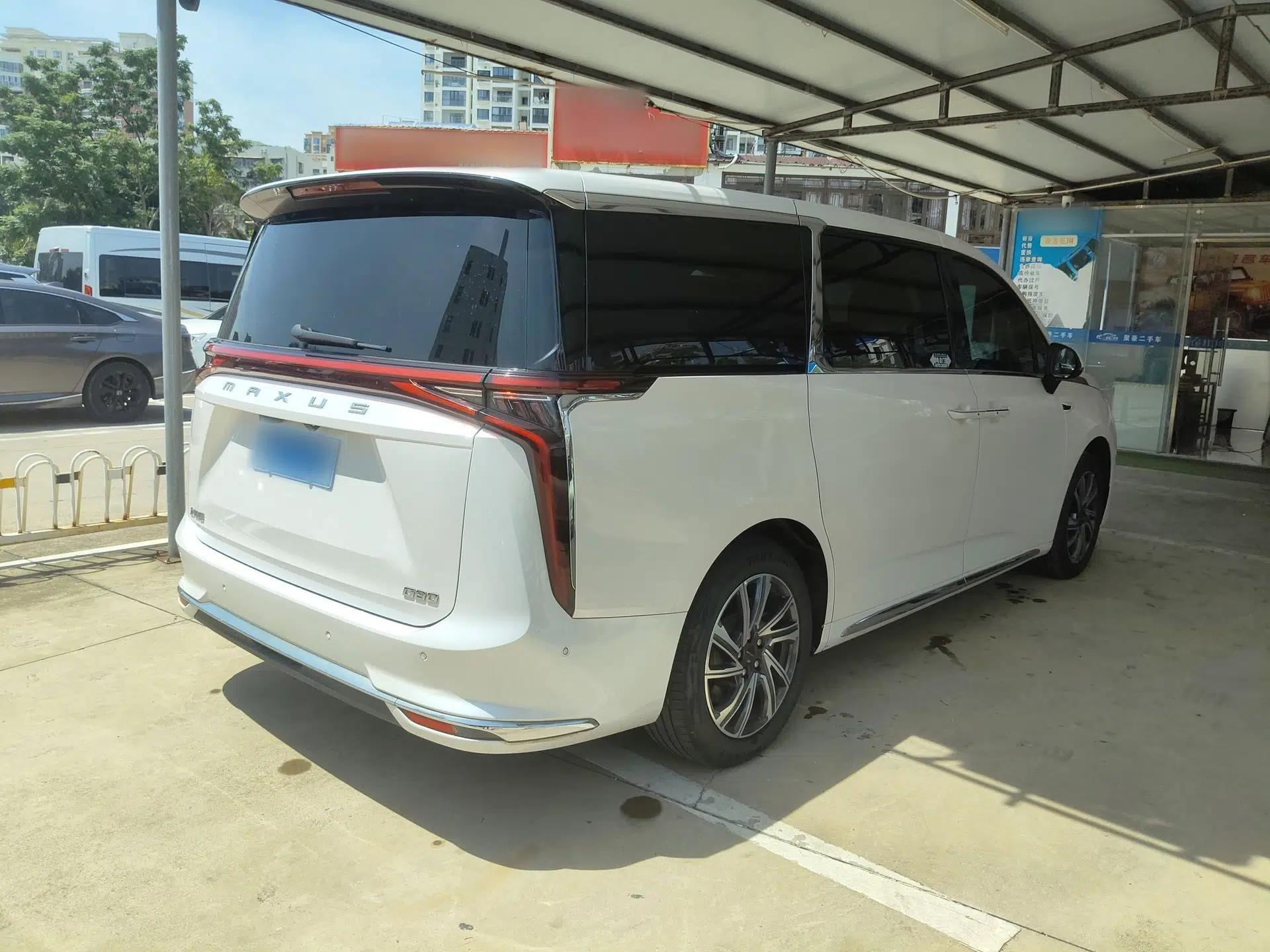 SAIC MAXUS G90 2022 2.0T Interstellar Six-Seater Edition — миниатюра 4