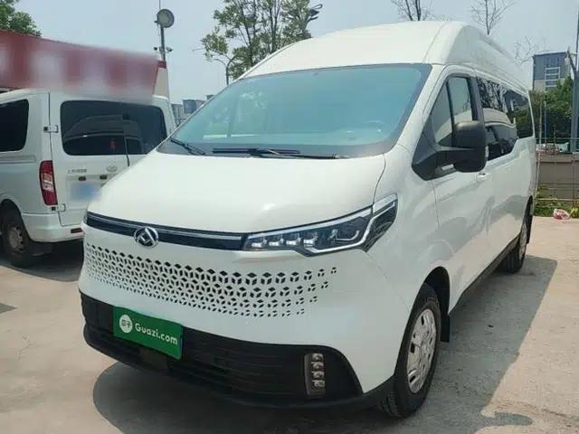 SAIC MAXUS Xintu V70 2023 2.0T Elite Edition Automatic Long Wheelbase Mid-Height 6/7 Seats