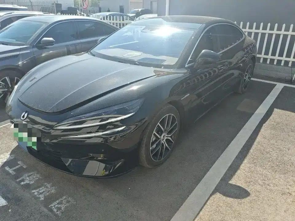Denza Z9 2024 Model 1100km AWD Max Edition — миниатюра 1