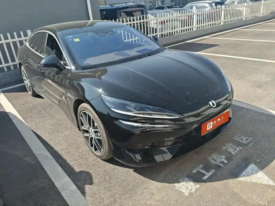 Denza Z9 2024 Model 1100km AWD Max Edition — миниатюра 3