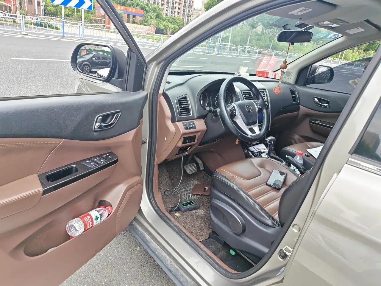 FORTHING SX6 2016 1.6L CVT Luxury Model — миниатюра 16