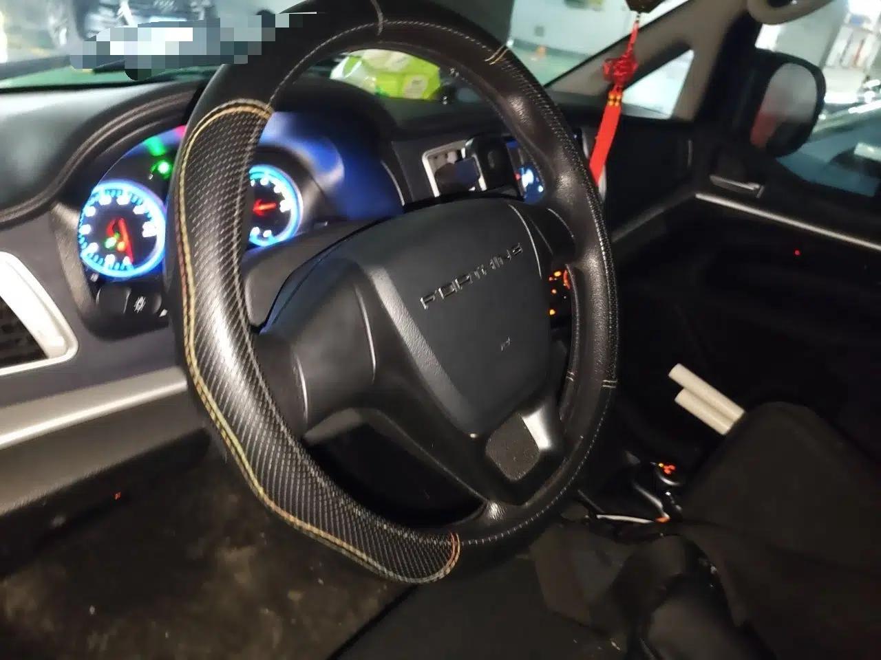 FORTHING Lingzhi M5 2024 460 km Range Passenger Version Standard Edition 7 Seats — миниатюра 10