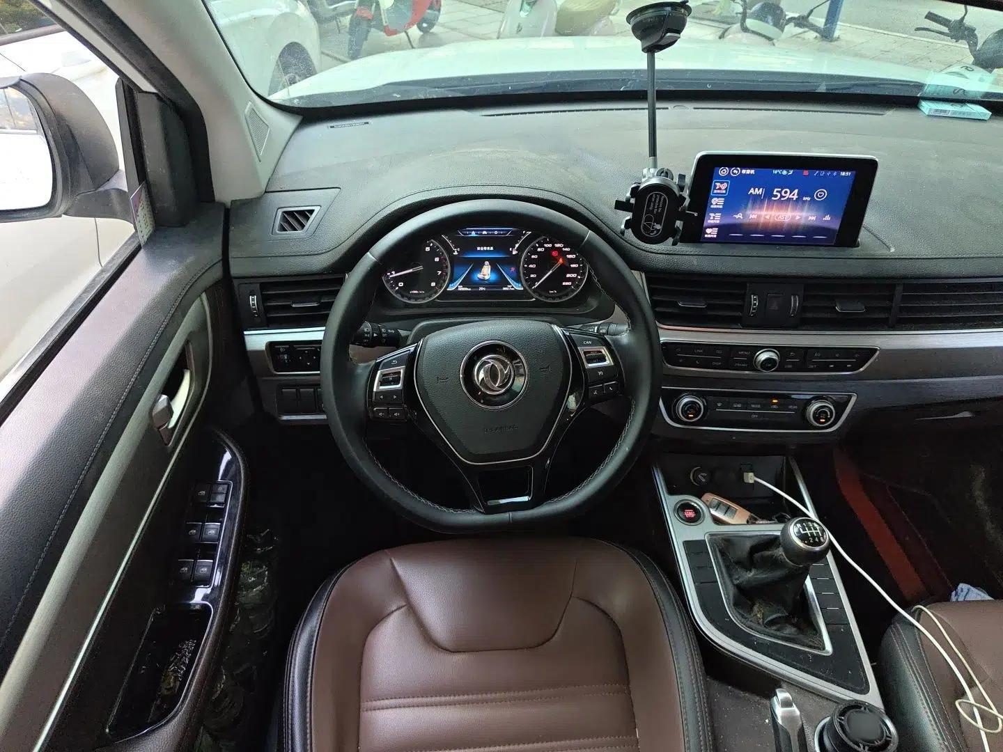 FORTHING Joyear X6 2017 Jingxiang Series 1.5T Manual Luxury Model — миниатюра 10