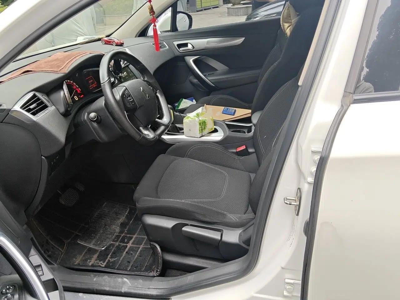 DS 6 2014 1.6T Elegant Version THP160 — миниатюра 15