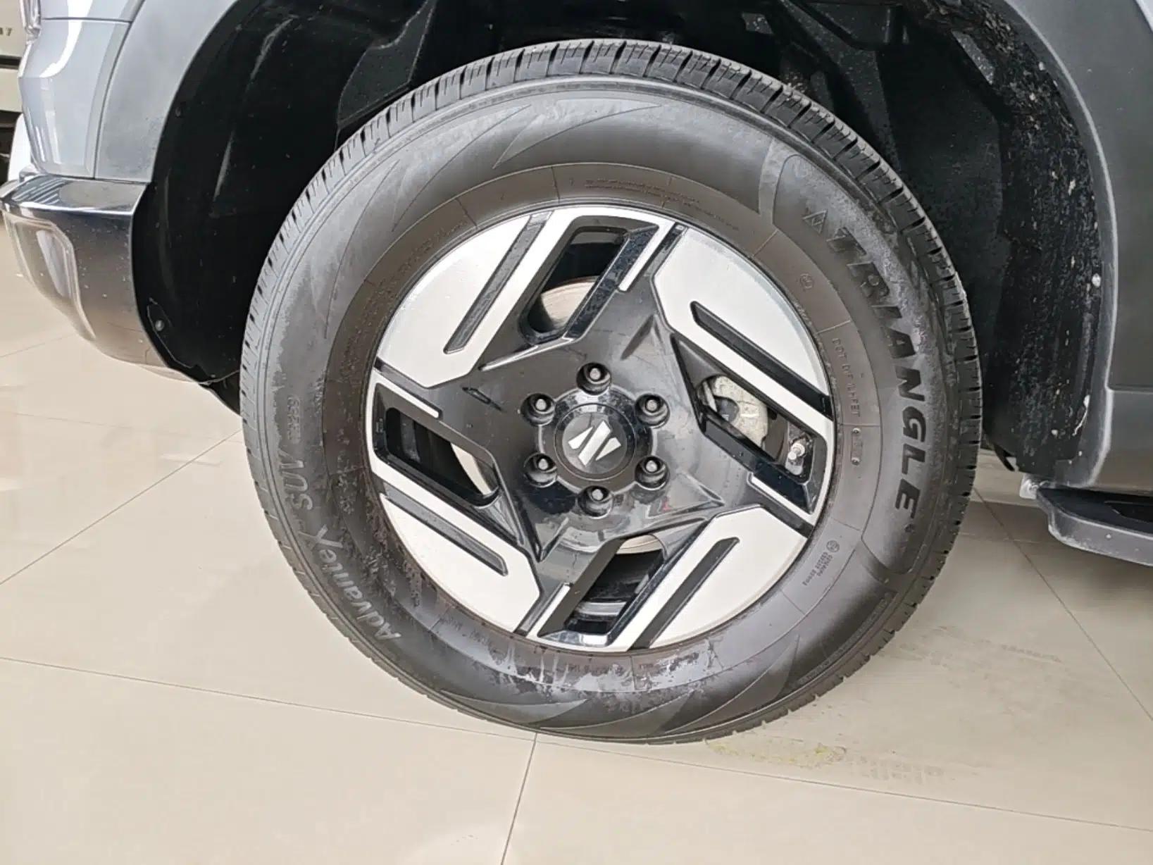 Dongfeng Zhengzhou Nissan Z9 GE PHEV 2025 135KM All-Wheel Drive Deluxe Edition — миниатюра 10