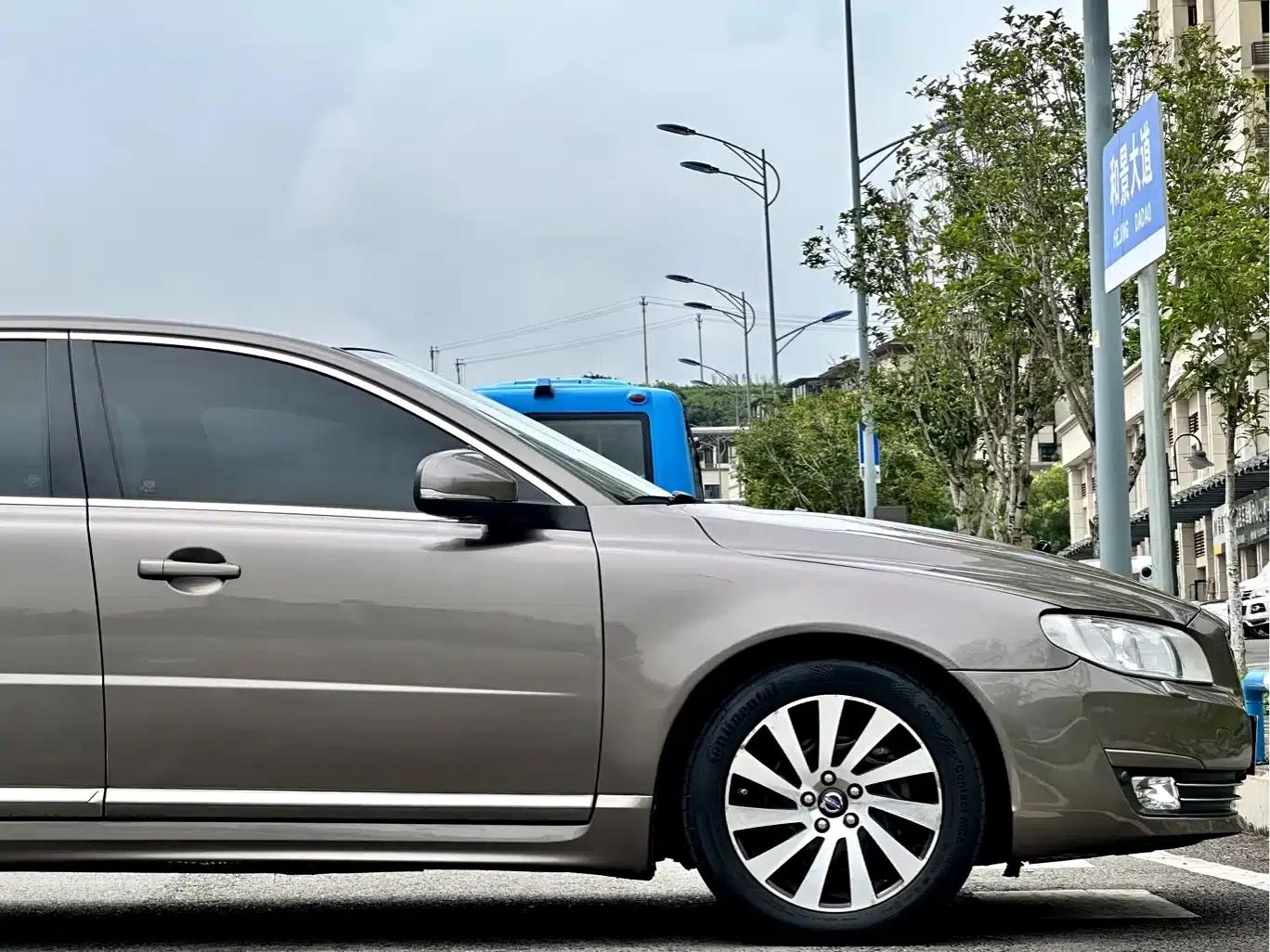2015 Volvo S80L 2.0T T5 Smart Edition — миниатюра 12