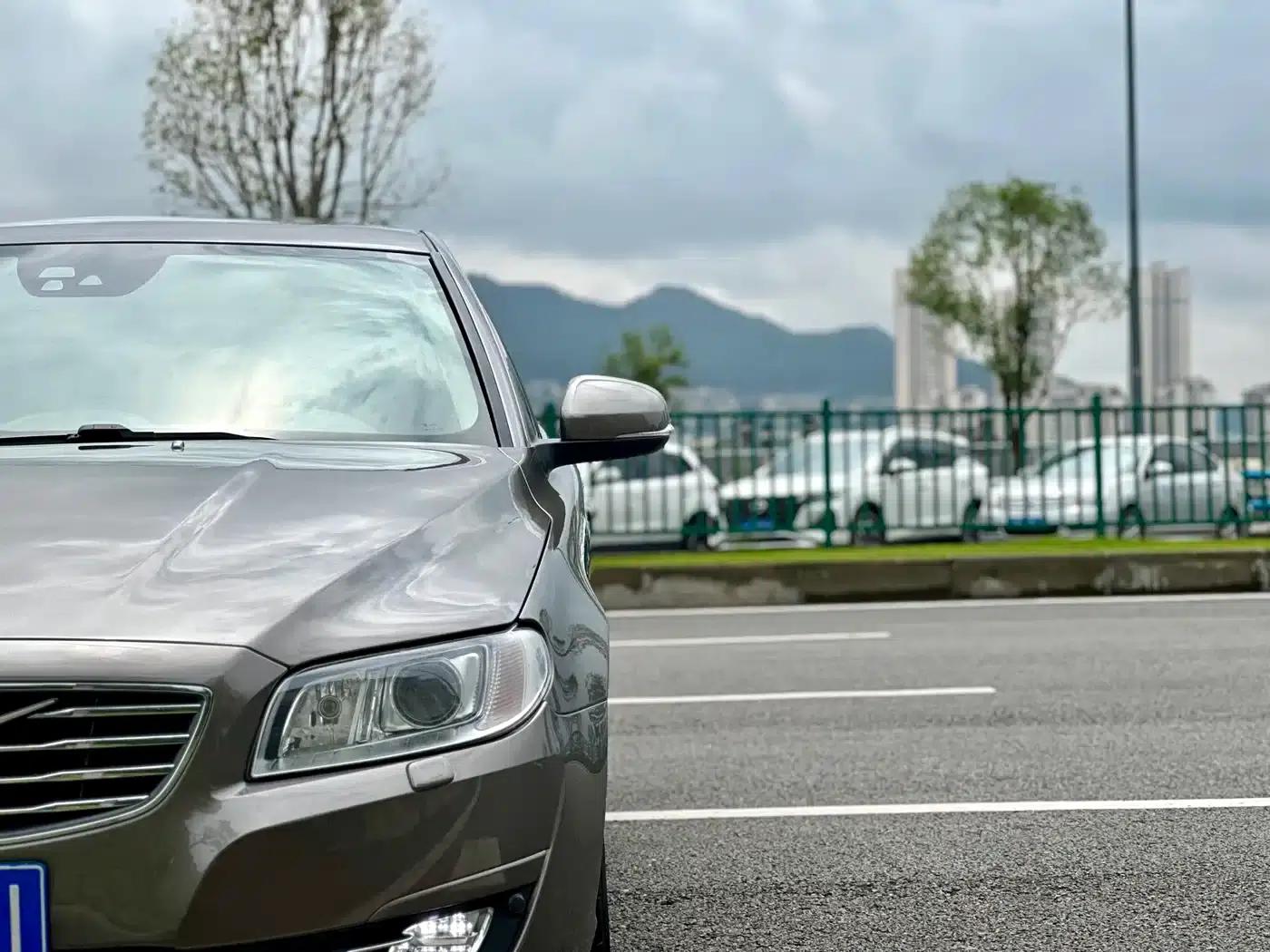 2015 Volvo S80L 2.0T T5 Smart Edition — миниатюра 13