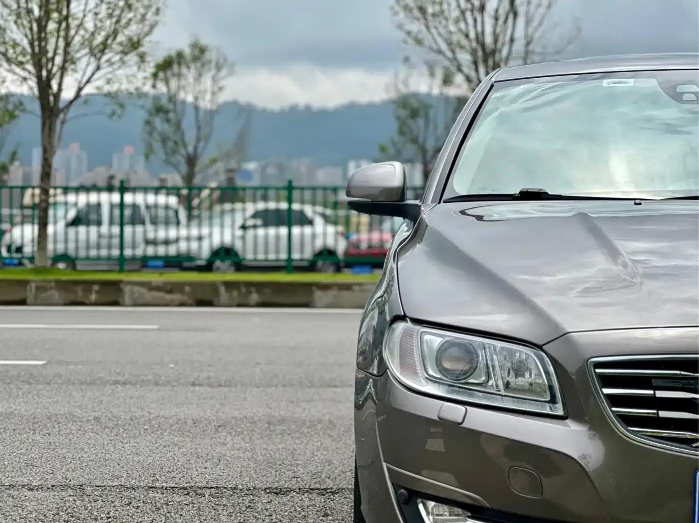 2015 Volvo S80L 2.0T T5 Smart Edition — миниатюра 14