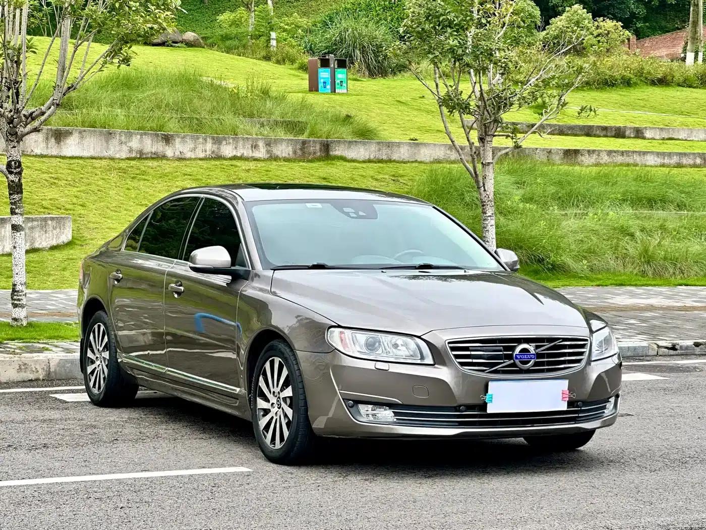2015 Volvo S80L 2.0T T5 Smart Edition — миниатюра 3