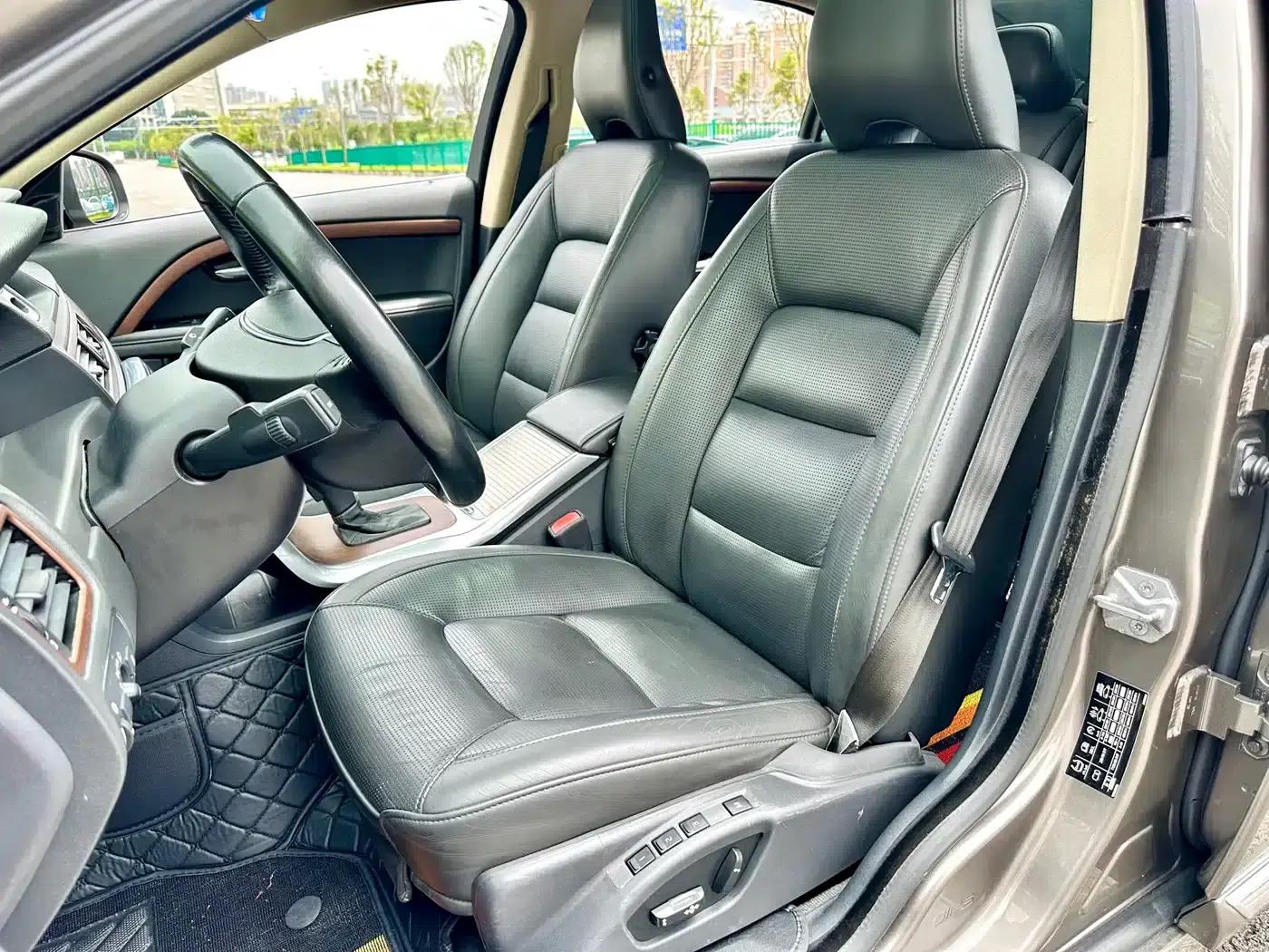 2015 Volvo S80L 2.0T T5 Smart Edition — миниатюра 22