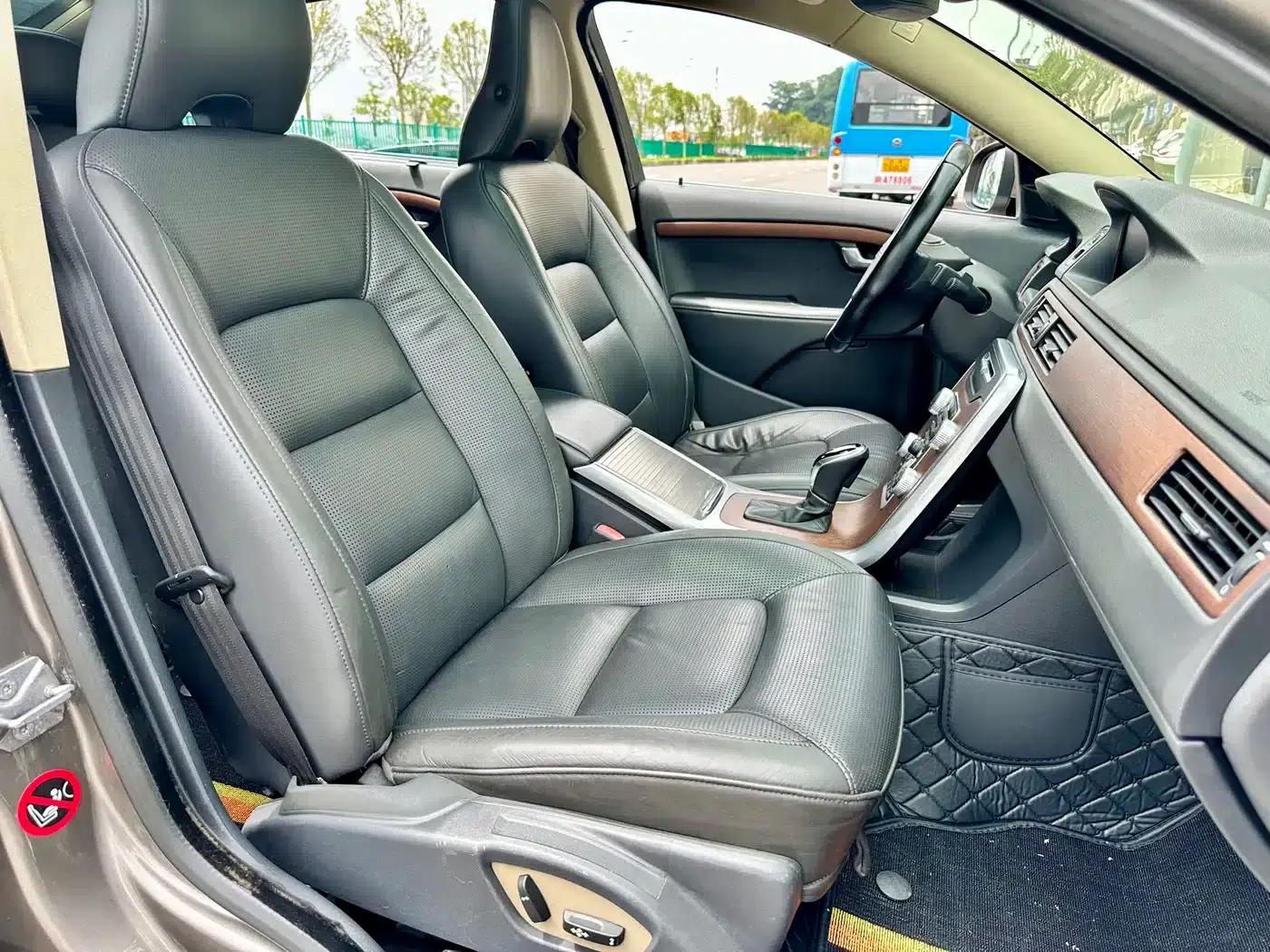2015 Volvo S80L 2.0T T5 Smart Edition — миниатюра 24