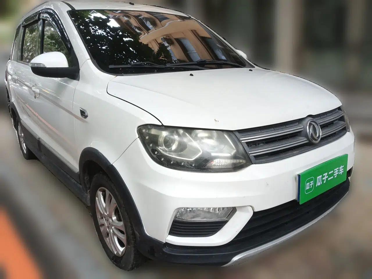 Dongfeng Fengon 370 2016 1.5L Manual Luxury Version SFG15-05 7 Seats — миниатюра 3
