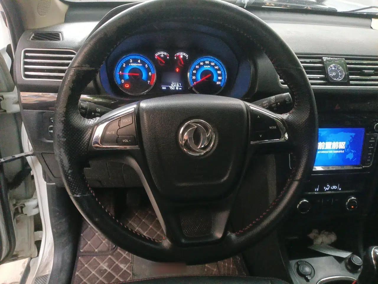 Dongfeng Fengon 370 2016 1.5L Manual Luxury Version SFG15-05 7 Seats — миниатюра 10
