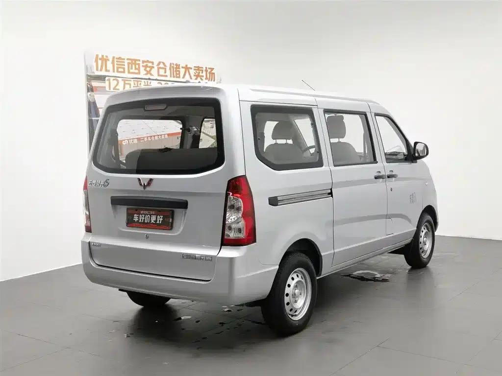 Wuling Rongguang S 2023 1.5L Basic Model 5/7 Seats — миниатюра 2