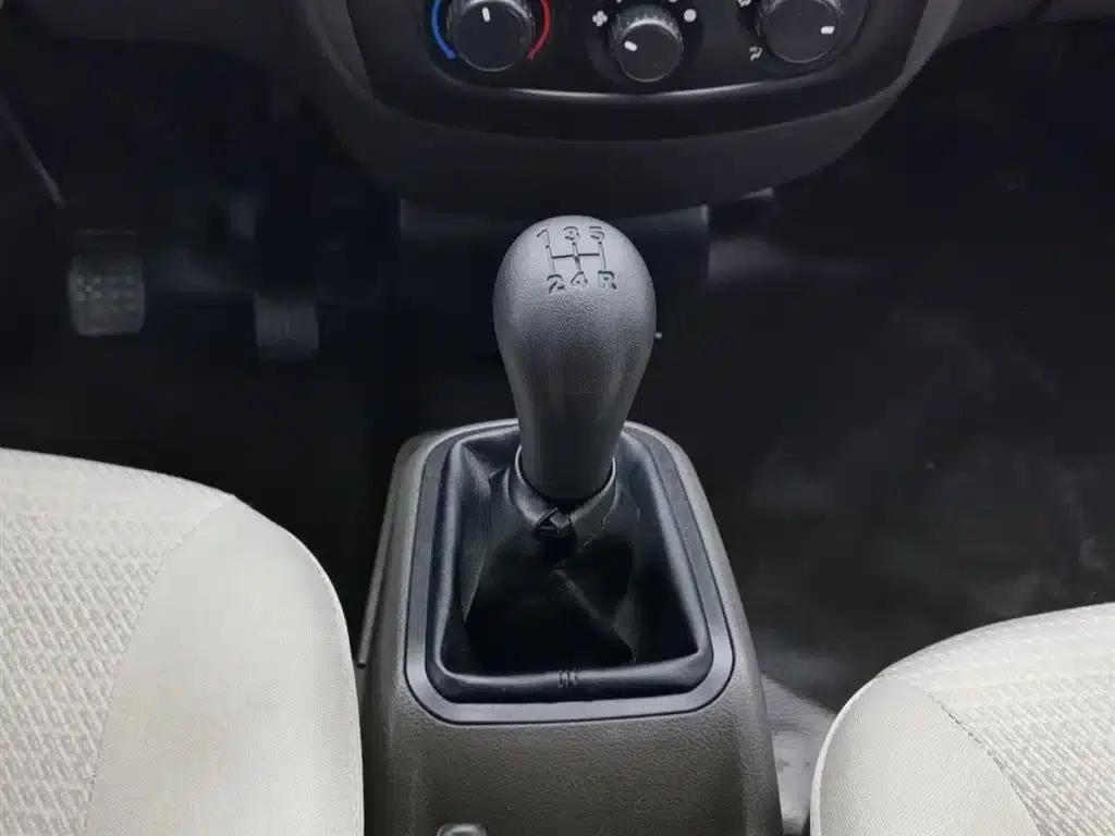 Wuling Rongguang S 2023 1.5L Basic Model 5/7 Seats — миниатюра 13