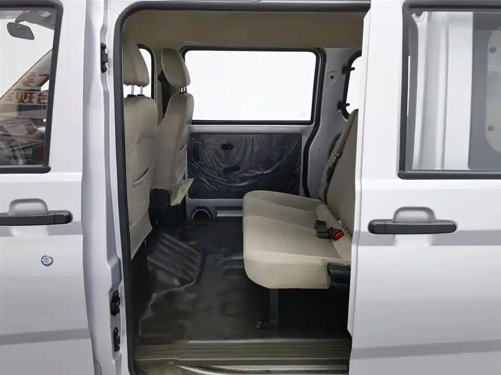 Wuling Rongguang S 2023 1.5L Basic Model 5/7 Seats — миниатюра 15