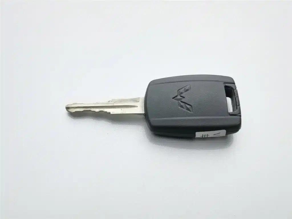 Wuling Rongguang S 2023 1.5L Basic Model 5/7 Seats — миниатюра 19
