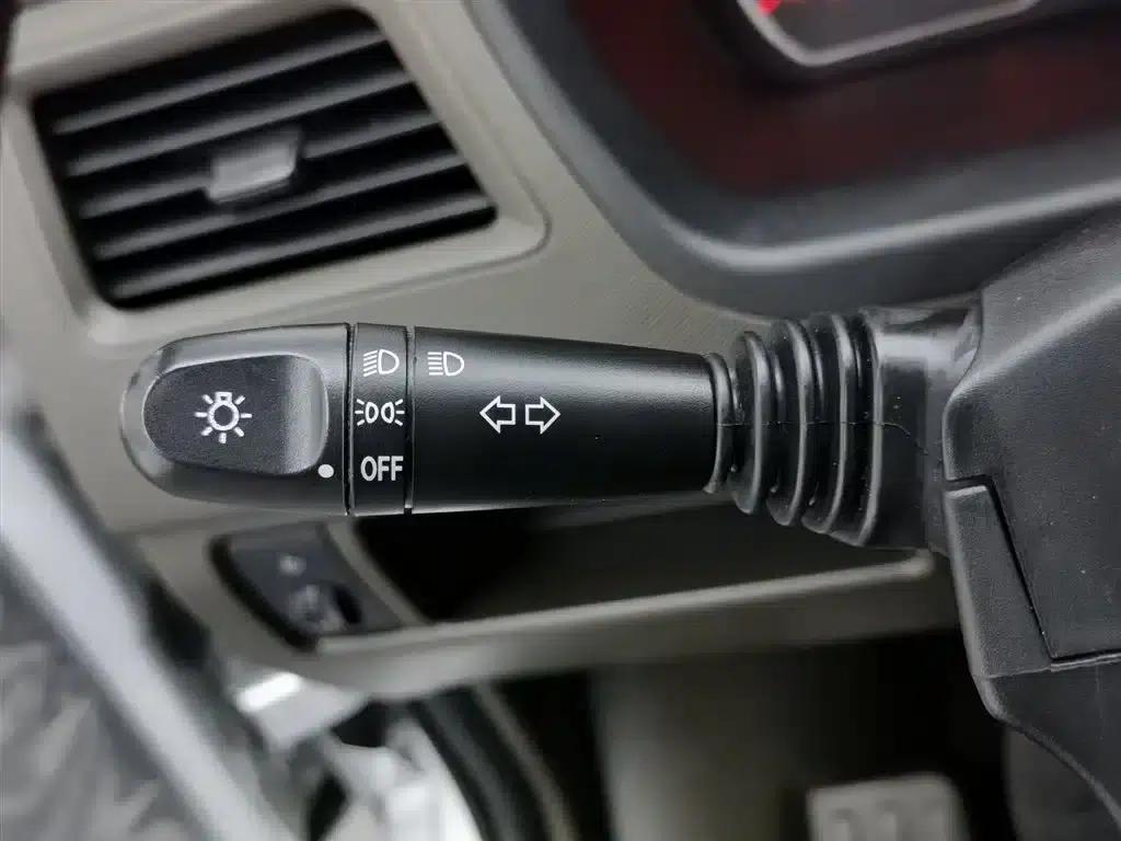 Wuling Rongguang S 2023 1.5L Basic Model 5/7 Seats — миниатюра 21