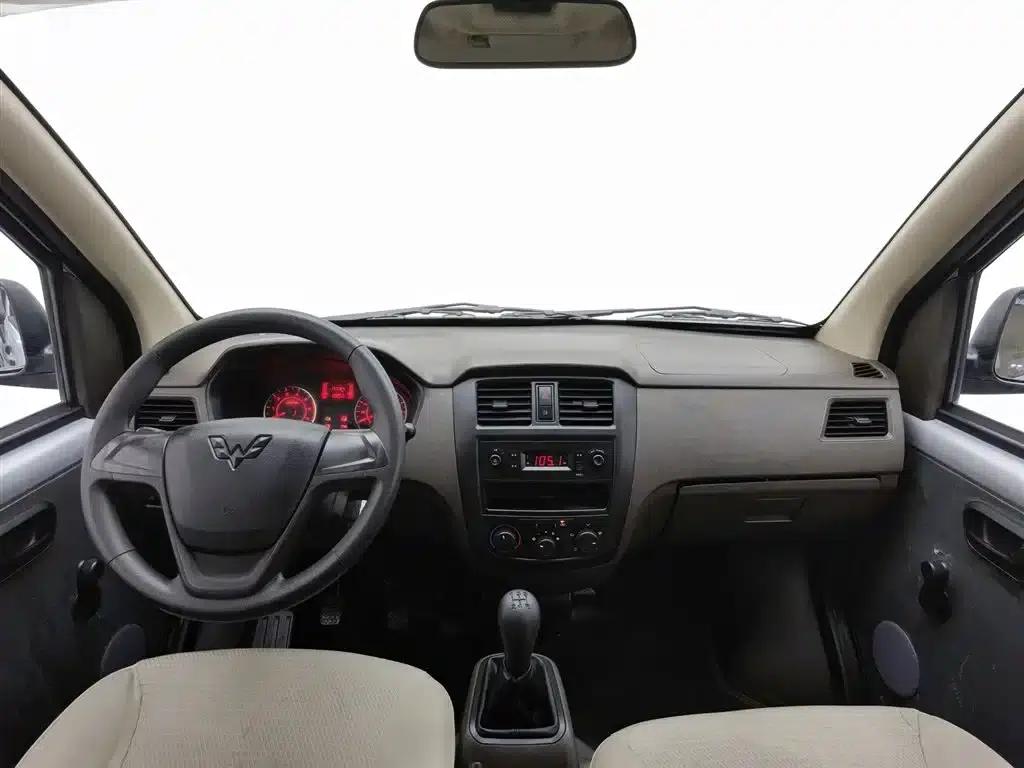 Wuling Rongguang S 2023 1.5L Basic Model 5/7 Seats — миниатюра 5