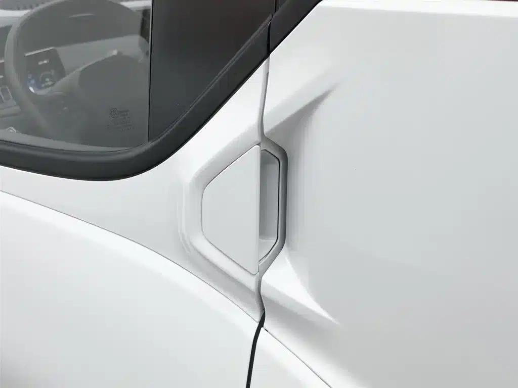 Wuling NanoEV 2021 Fun Edition - High Power Version — миниатюра 18