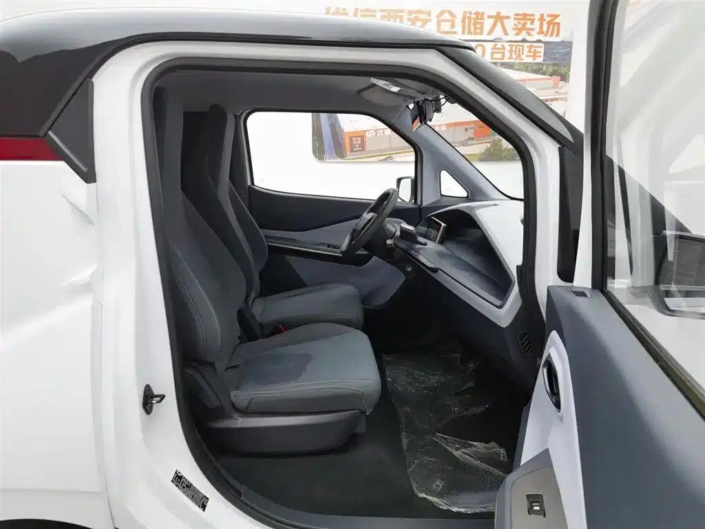 Wuling NanoEV 2021 Fun Edition - High Power Version — миниатюра 23