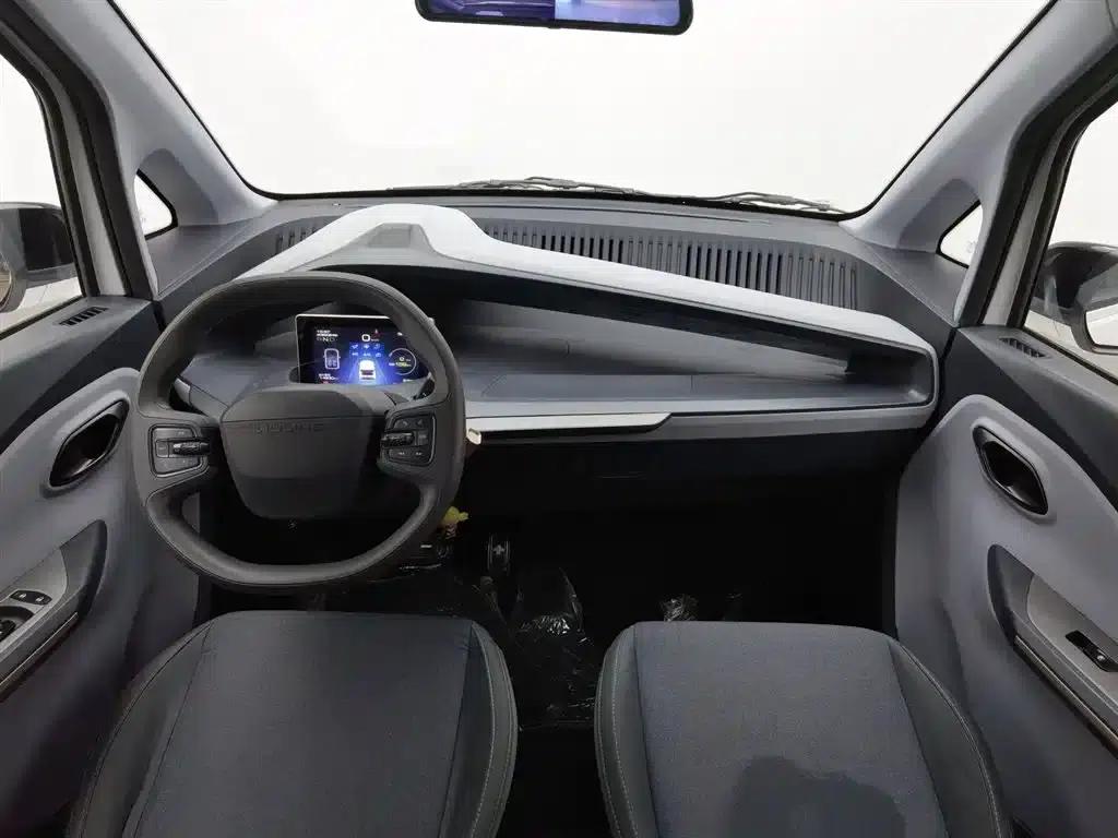 Wuling NanoEV 2021 Fun Edition - High Power Version — миниатюра 5