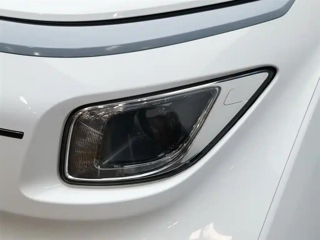 Wuling NanoEV 2021 Fun Edition - High Power Version — миниатюра 7