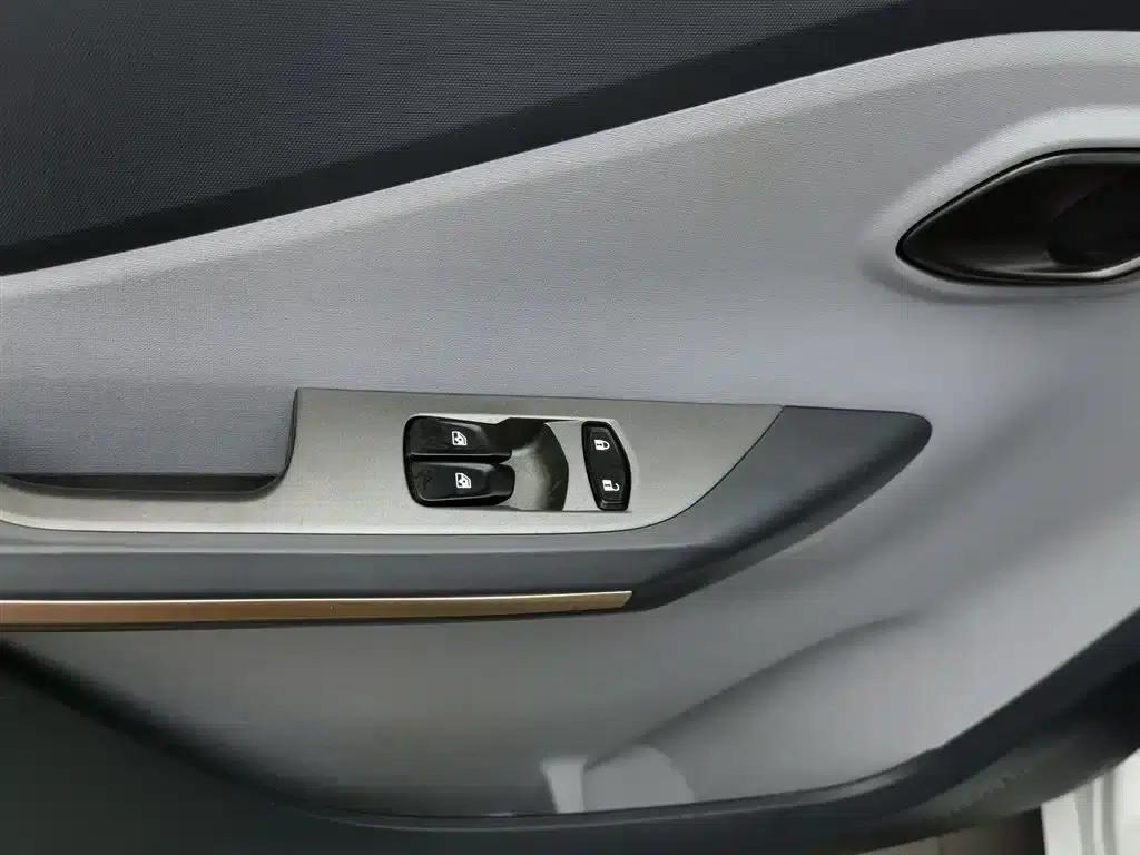Wuling NanoEV 2021 Fun Edition - High Power Version — миниатюра 9