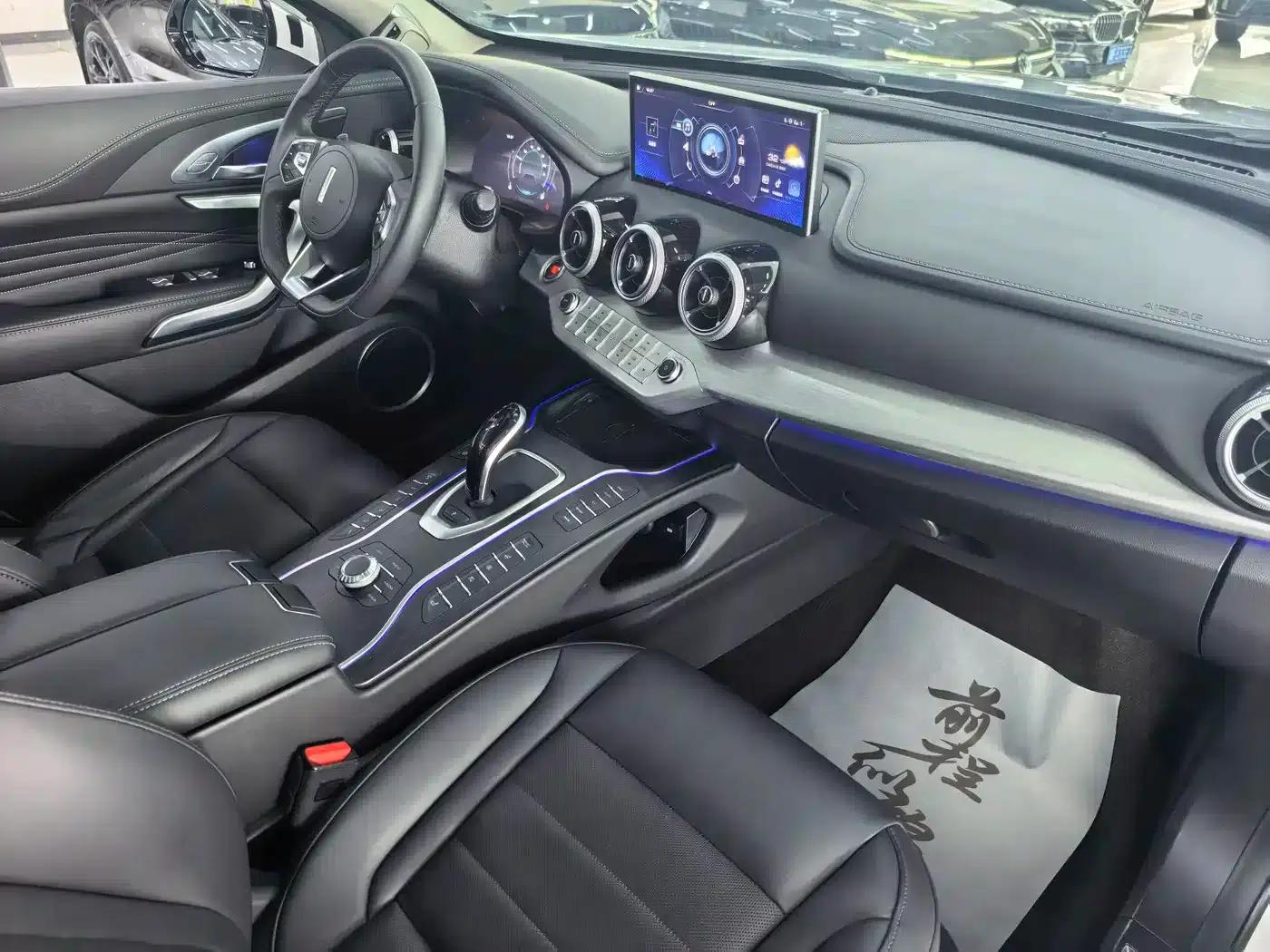 Weipai VV7 New Energy 2020 PHEV 2.0T Flagship Edition — миниатюра 9